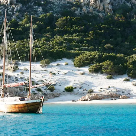 Leone Flat Vi 15' Palau, 30' Porto Cervo & Private Terrace דירה פורטו פוצו