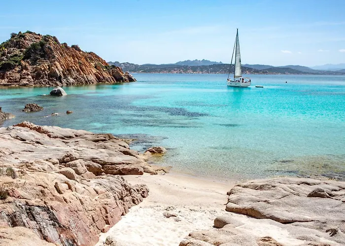 Leone Flat Vi 15' Palau, 30' Porto Cervo & Private Terrace Apartman *